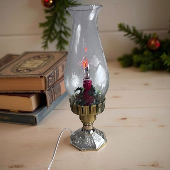 Vintage Electric Christmas Hurricane Lamp With Etched Glass Shade Holly & Berry - Picture 11 of 11